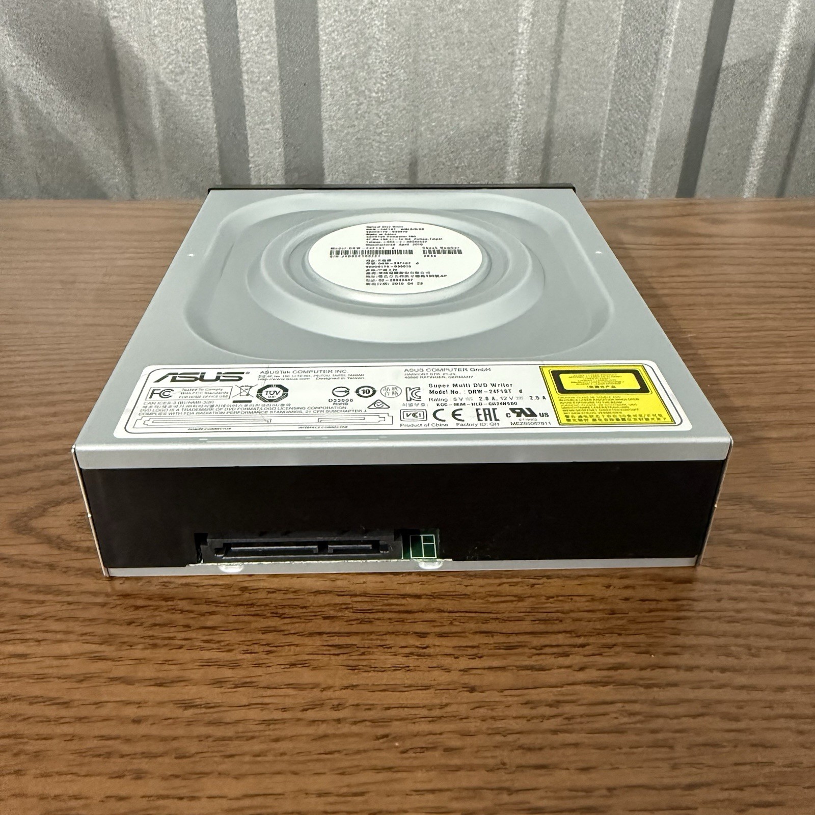 ASUS DRW-24F1ST D Internal Desktop SATA DVD Drive