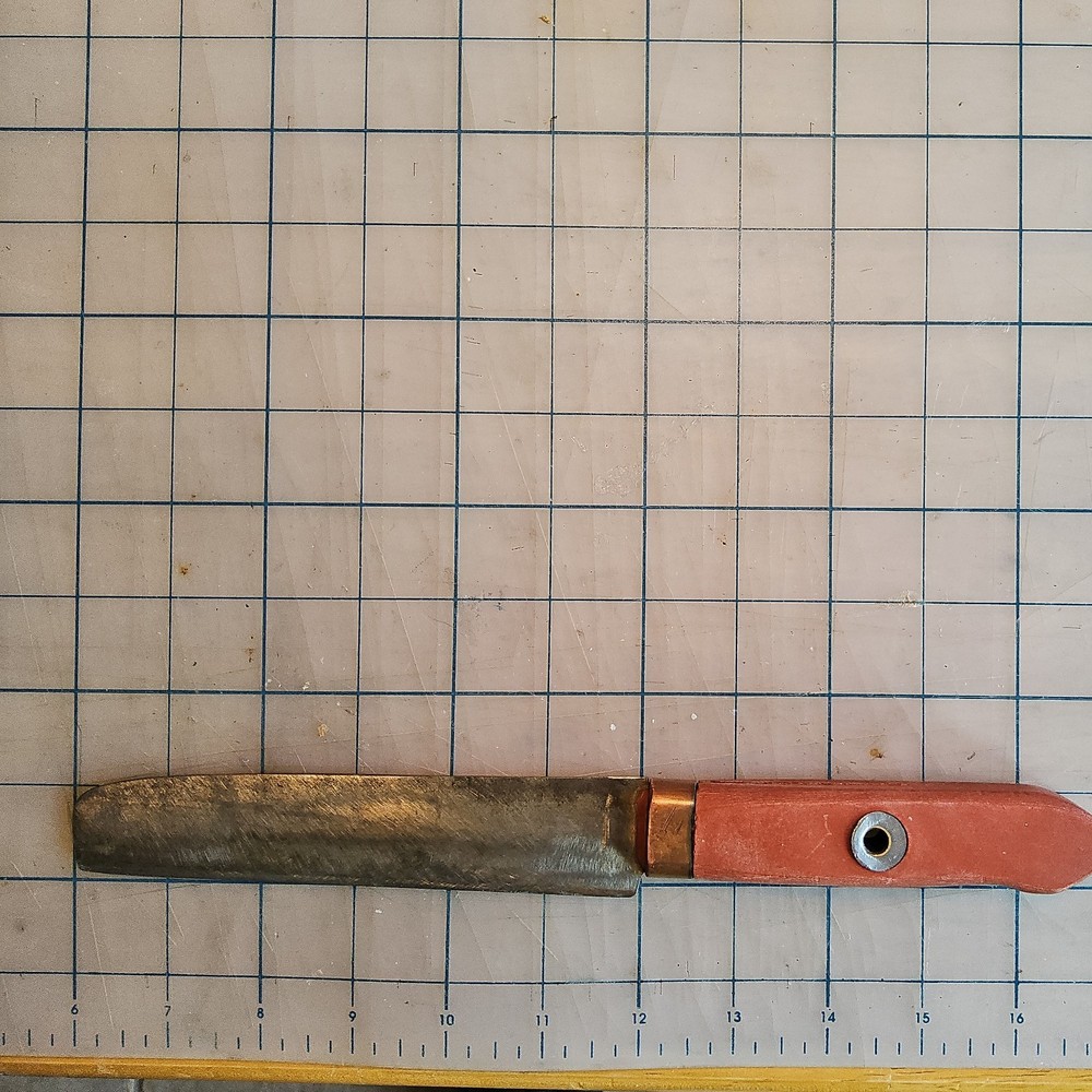 Unusual Utility Knife