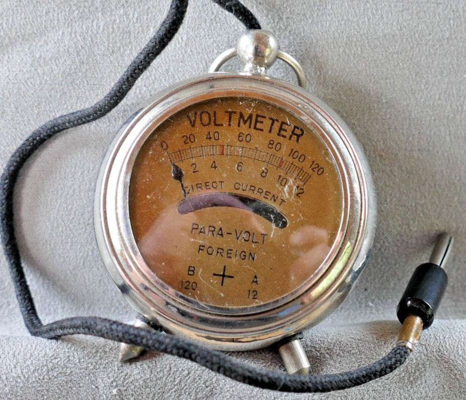 J. T. Para Volt boxed Voltmeter Foreign - around 1930s- Working - original box