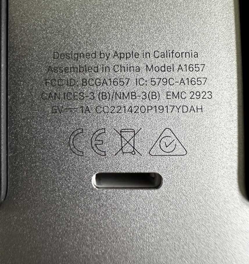 Genuine Apple Magic Mouse 2 A1657 Wireless Rechargeable Bluetooth