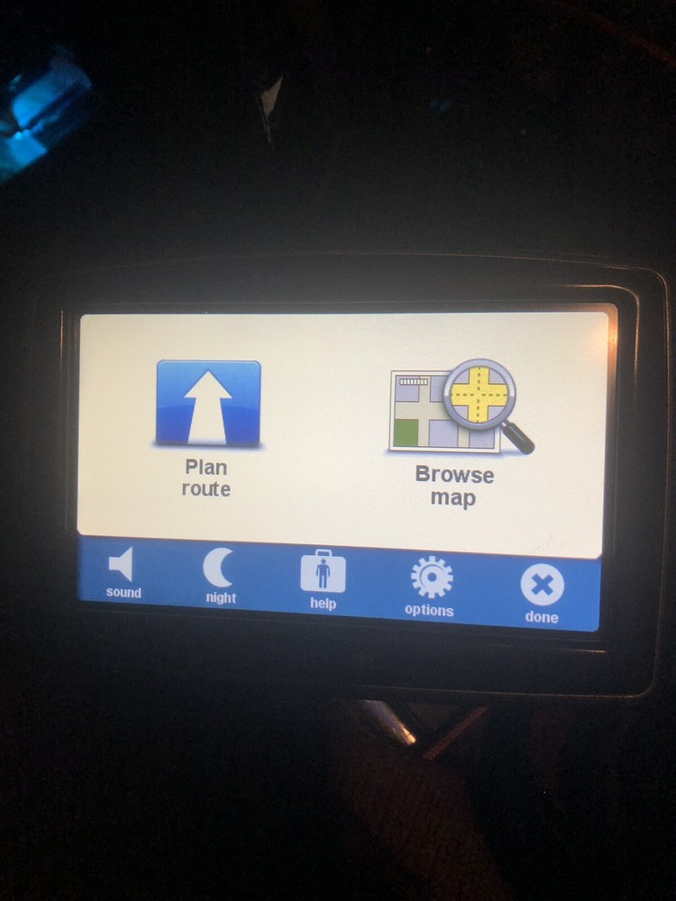 TomTom XL GPS N14644 Touchscreen GPS Tested With Case Bundle