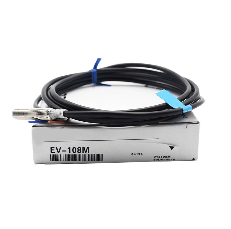 New In Box For KEYENCE EV-108M Proximity Switch Sensor