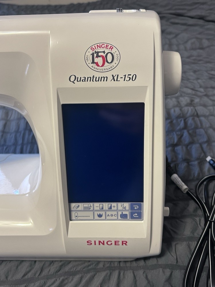 SINGER Quantum XL-150 Sewing Machine Japan Computerized Embroidery Tested READ