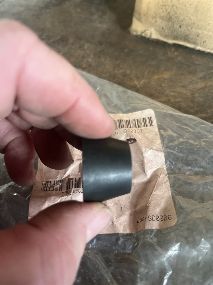 NOS Chicago Pneumatic, Bushing R076562