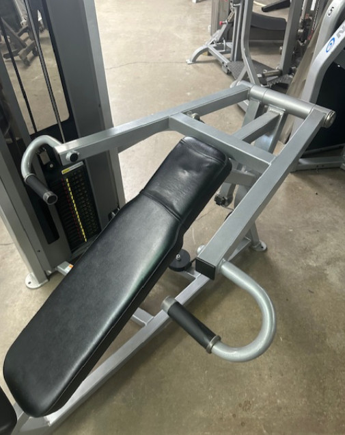 Star Trac | Impact Shoulder Press