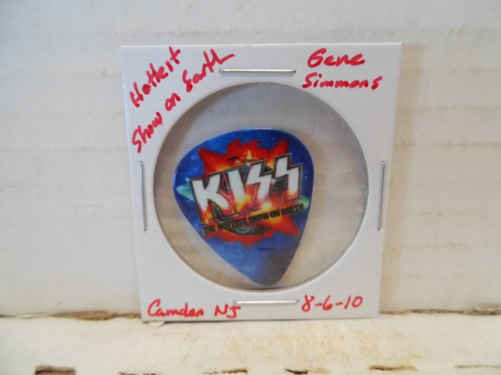 KISS "GENE SIMMONS" 8/06/2010 GUITAR PICK~READ DESCRIPTION #11~17
