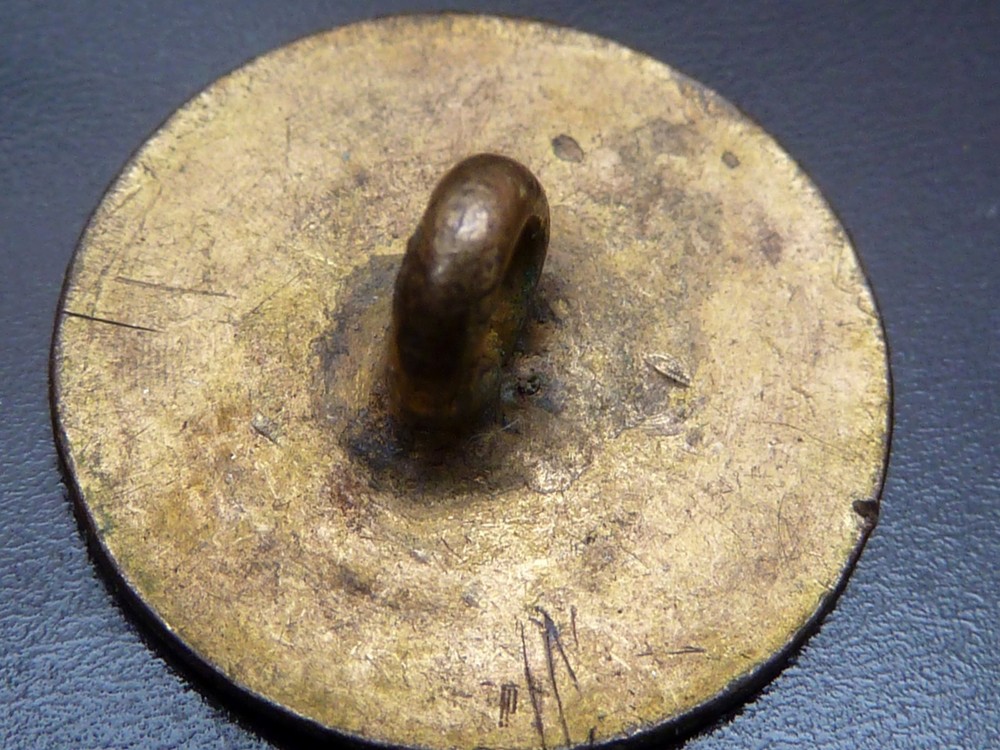 Georgian German button
