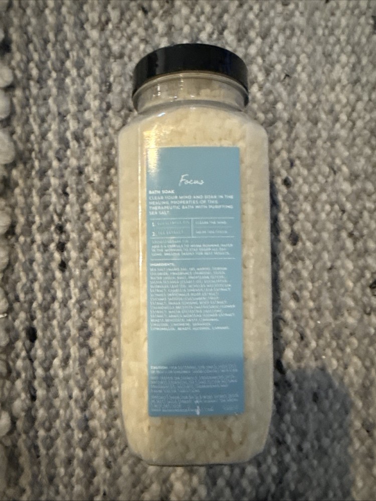 Bath & Body Works AROMATHERAPY FOCUS EUCALYPTUS TEA Bath Crystals 17oz RETIRED