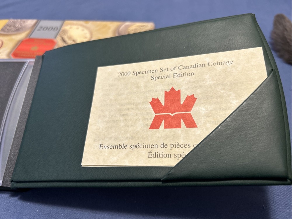 NobleSpirit ) 2000 Canada Specimen Set w/Box & Paper