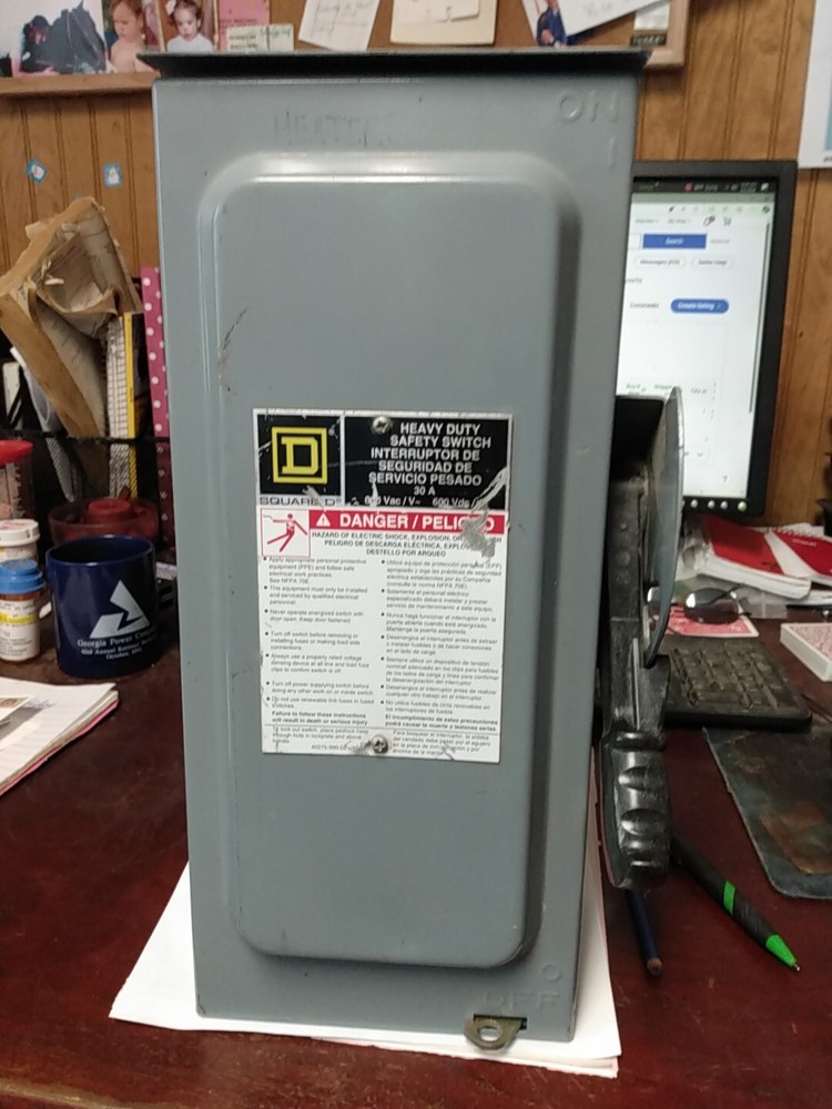 Square D H361RB, 30A disconnect switch