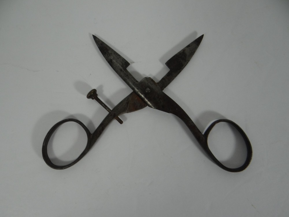 Vintage Buttonhole Scissors Jos. Bernard Sewing Tool
