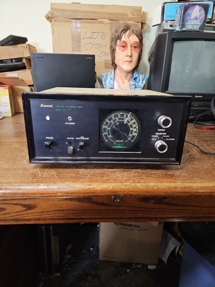 SANSUI TU-777 Solid State Stereophonic Tuner