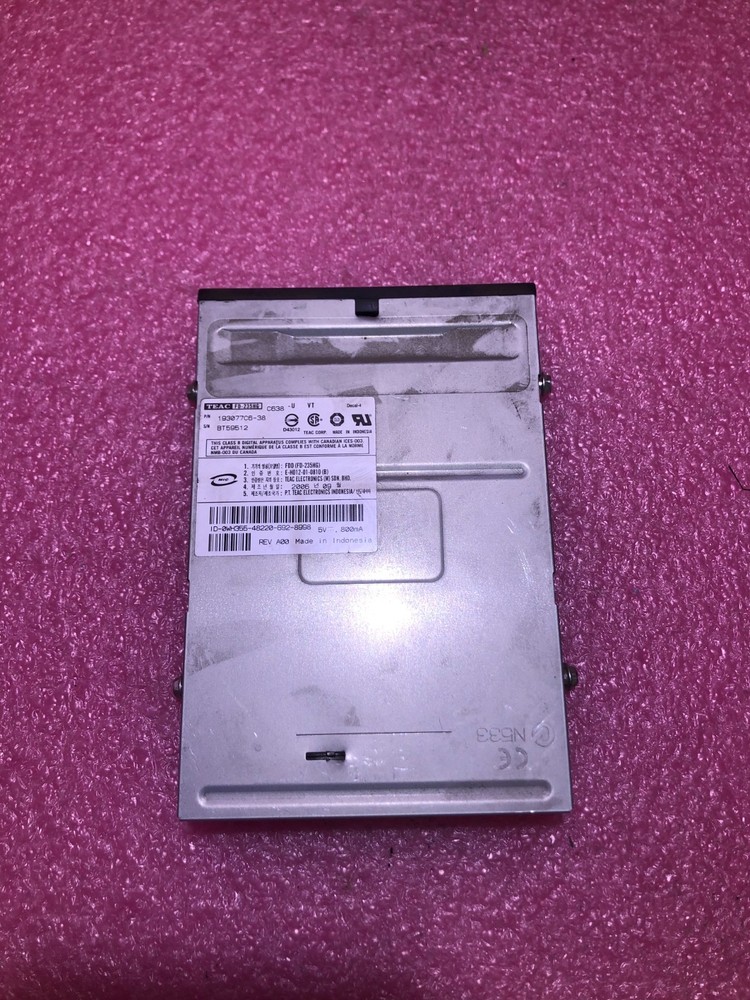 Strong-IT DELL / TEAC FLOPPY DISK DRIVE