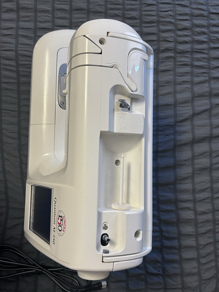 SINGER Quantum XL-150 Sewing Machine Japan Computerized Embroidery Tested READ
