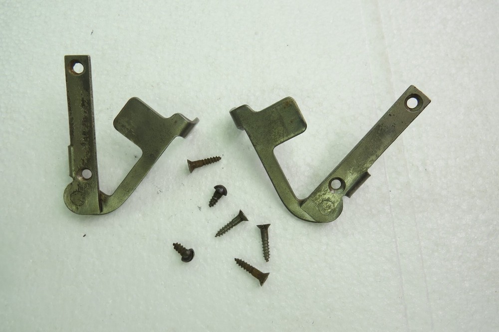 Original Edison Standard Lid Locks & Mounting Screws