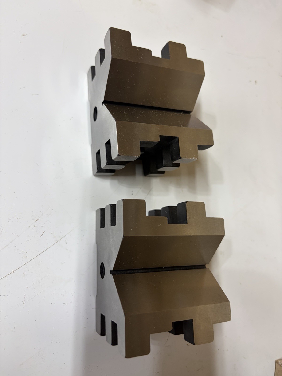 Starrett 568C Steel V-Blocks Matching Pair with Clamps