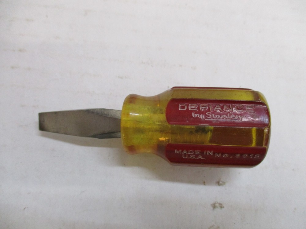 Defiance by Stanley 4 Pc Flat Head Screwdrivers