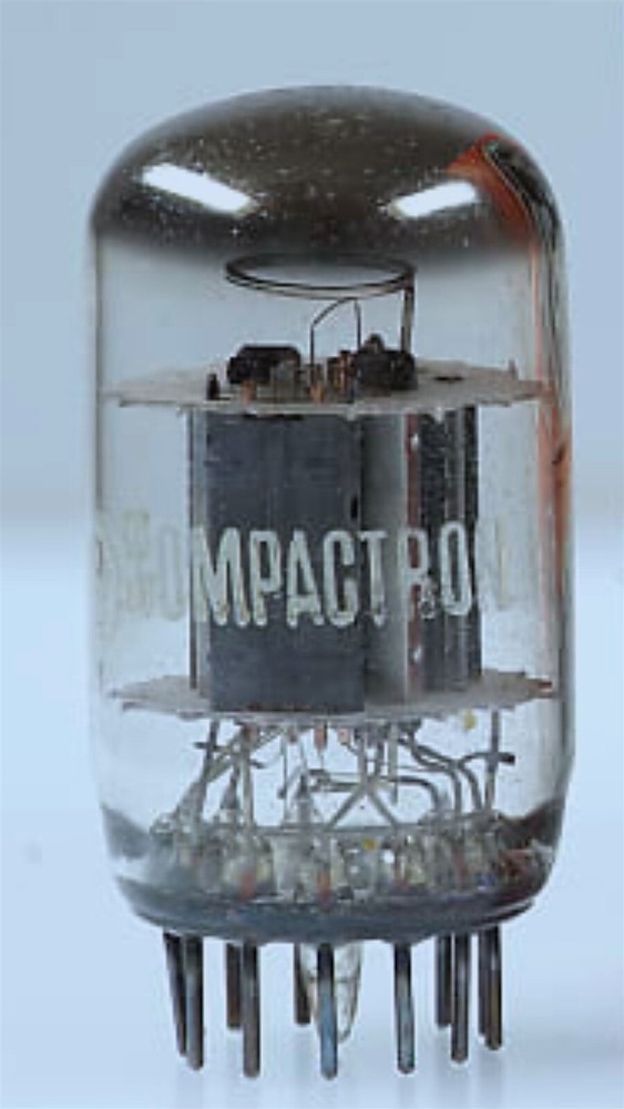 15AF11 TUBE GE TESTED & BOXED VINTAGE COMMERCIAL SURPLUS