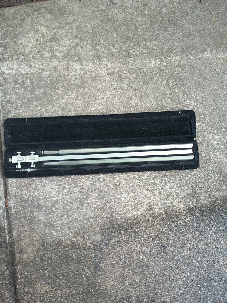 C RIEFLER. NESSELWANG & MUNCHEN Missing Some Pieces