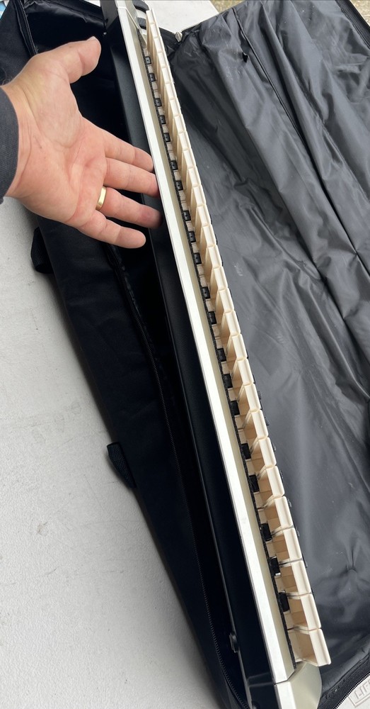 M-AUDIO EVOLUTION MK-449C MIDI Controller -- No Charger— Not Fully Tested