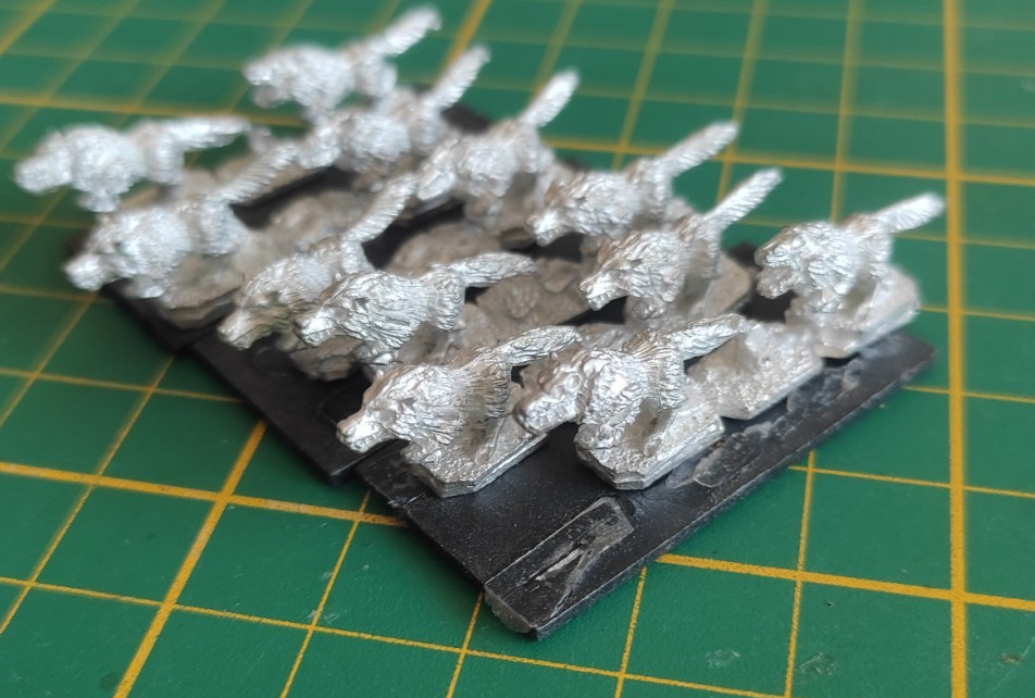 Warmaster 10mm: Fatal Wolves Vampire Counts / Dire Wolves Vampire Counts