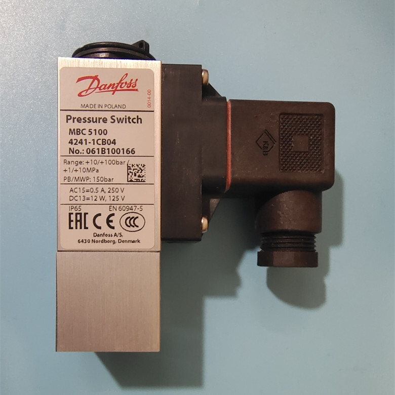 1pcs Danfoss MBC5100 061B100166 sensor