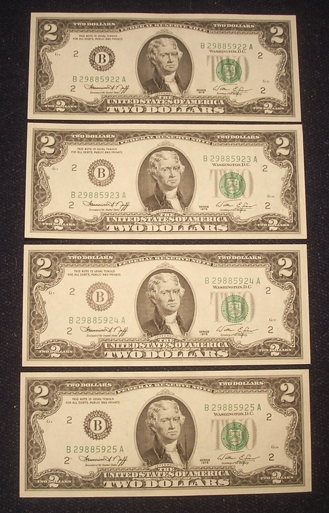 Four 1976 $2 Dollar Notes with Consecutive Serial Numbers and Low Seal Error