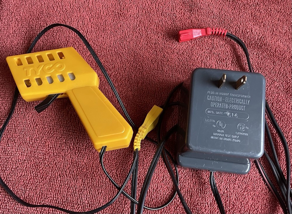 Tyco X2 Performance Power Pack Model 631 W/ One Control