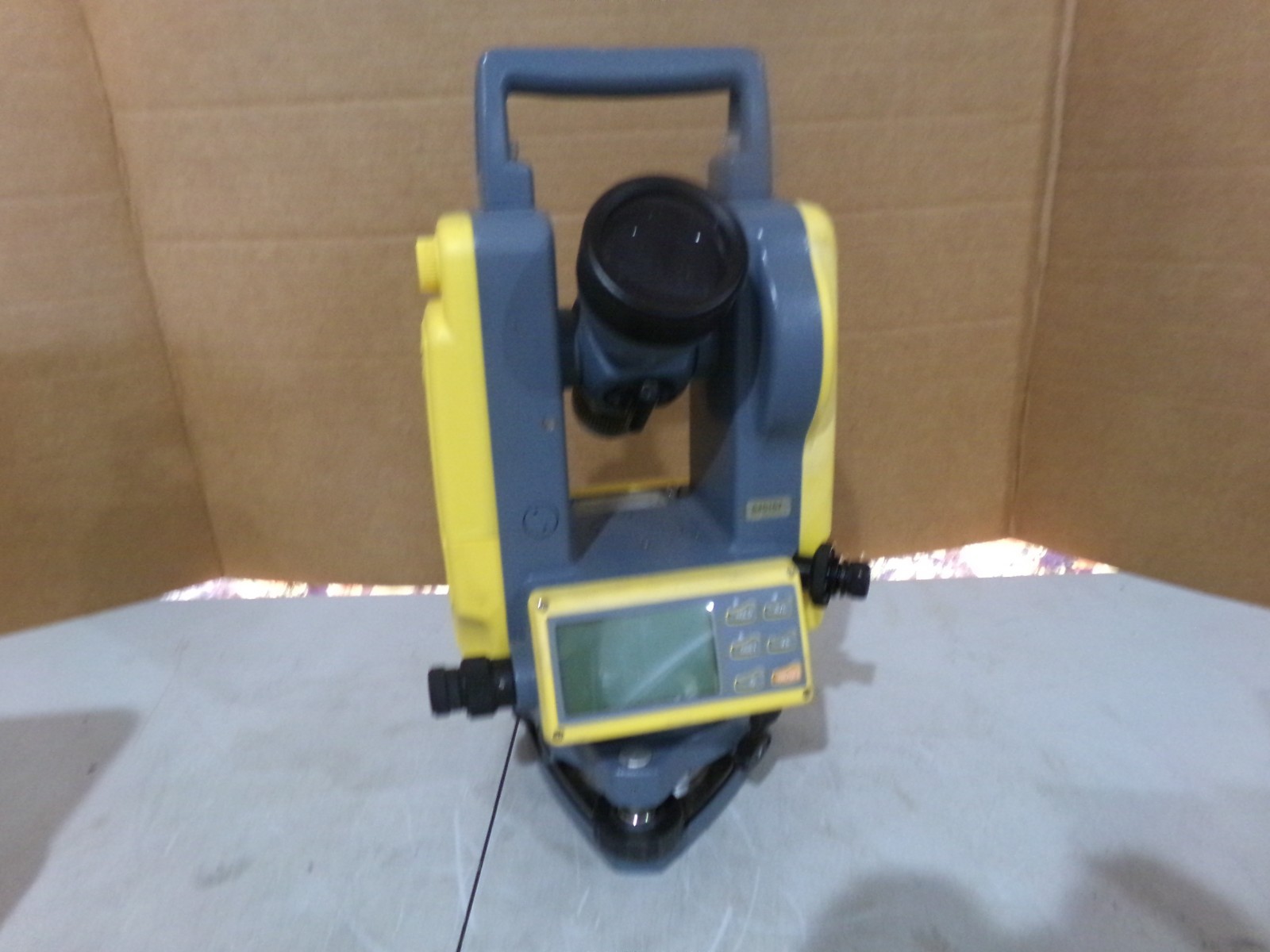 SPECTRA PRECISION DET-2 THEODOLITE WITH CASE