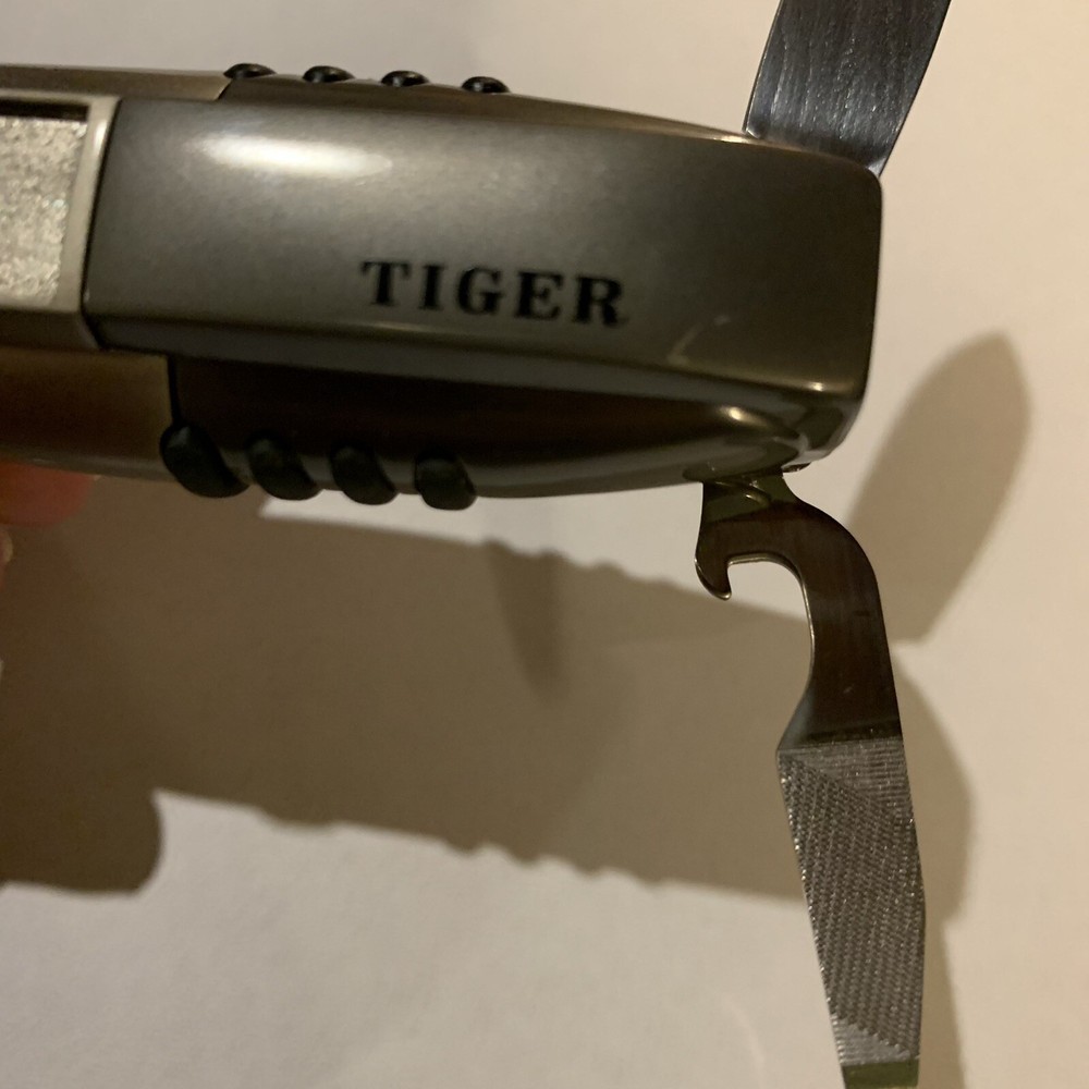 Tiger™ Classic, Vintage Single Torch Pocket Lighter Gray With Multi Tools