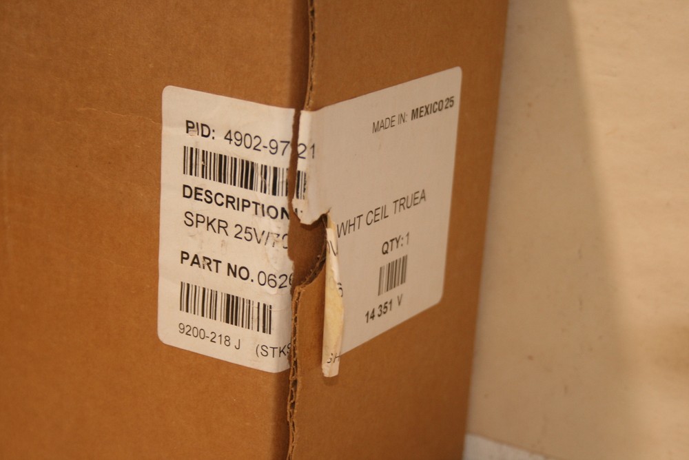NEW OPEN BOX SIMPLEX WP_Back Box AV/VO Wall White 9200-218 J