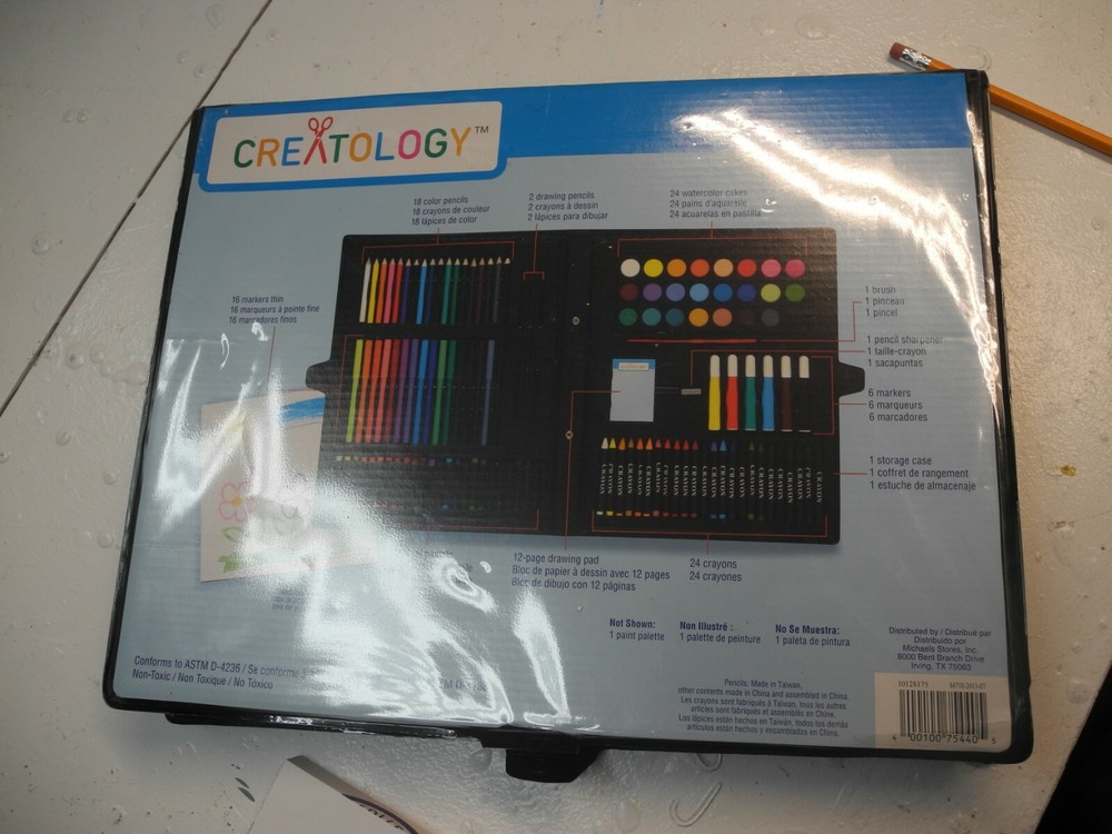 130 art set new plastic case 