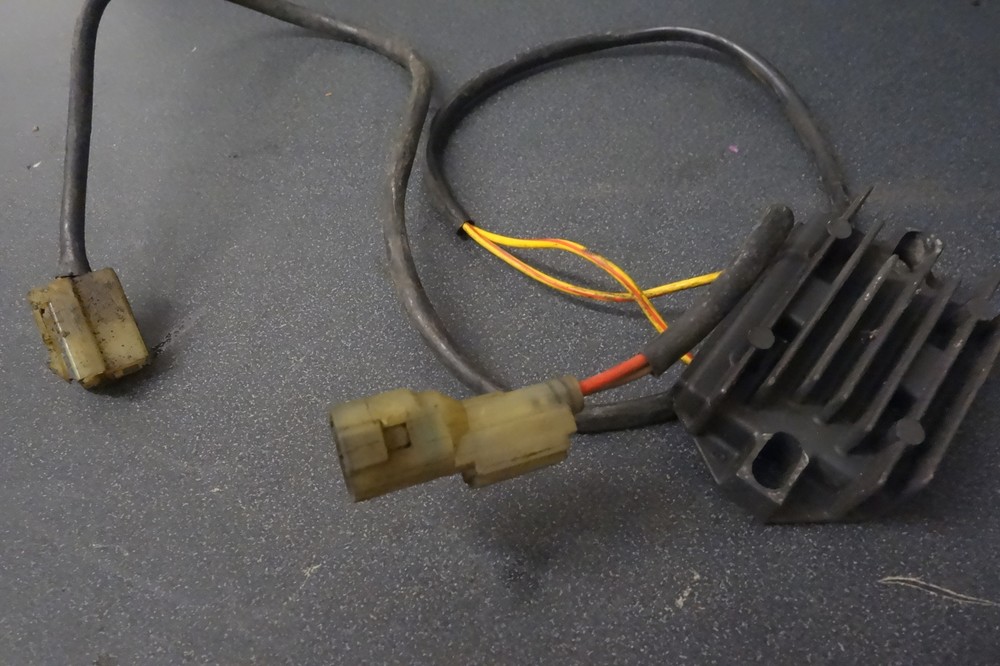 Arctic Cat OEM Rectifier Voltage Regulator Assembly 3005-732  00 Sno Pro