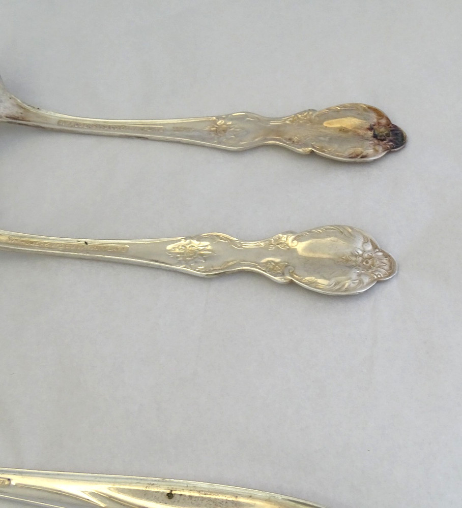(4) Assorted Flatware / FedEx Free Shipping / 301001_PS_f4