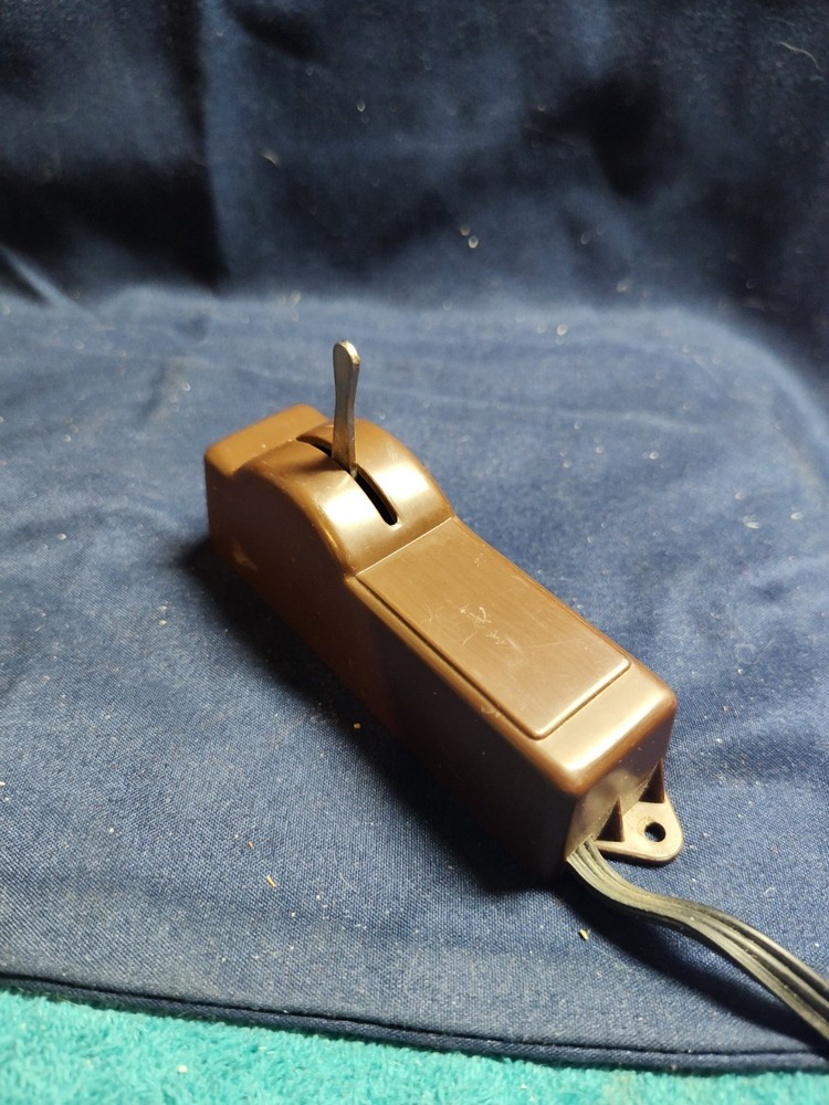 Lionel Automatic Switch Controller From Model Railroading Lot