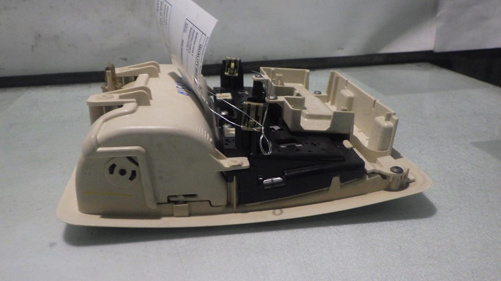 08 DODGE CHARGER Front Console roof