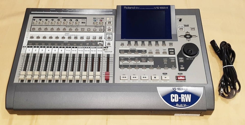Roland VS-1824 CD Multi Track Digital Recorder Lightly Player