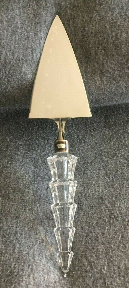 Mikasa SilverPlate Cake Pie Server Austrian Crystal Handle Starshine Pattern
