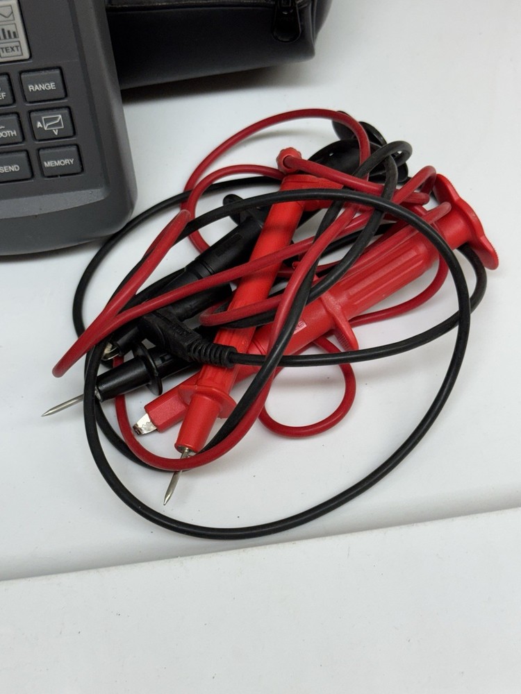 Fluke 41 Power Harmonics Analyzer Meter - Powers on - Cables Manual Floppy Disc