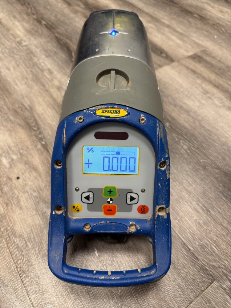 Spectra Precision DG711 Pipe Grade Level Laser W/ Case & Accessories