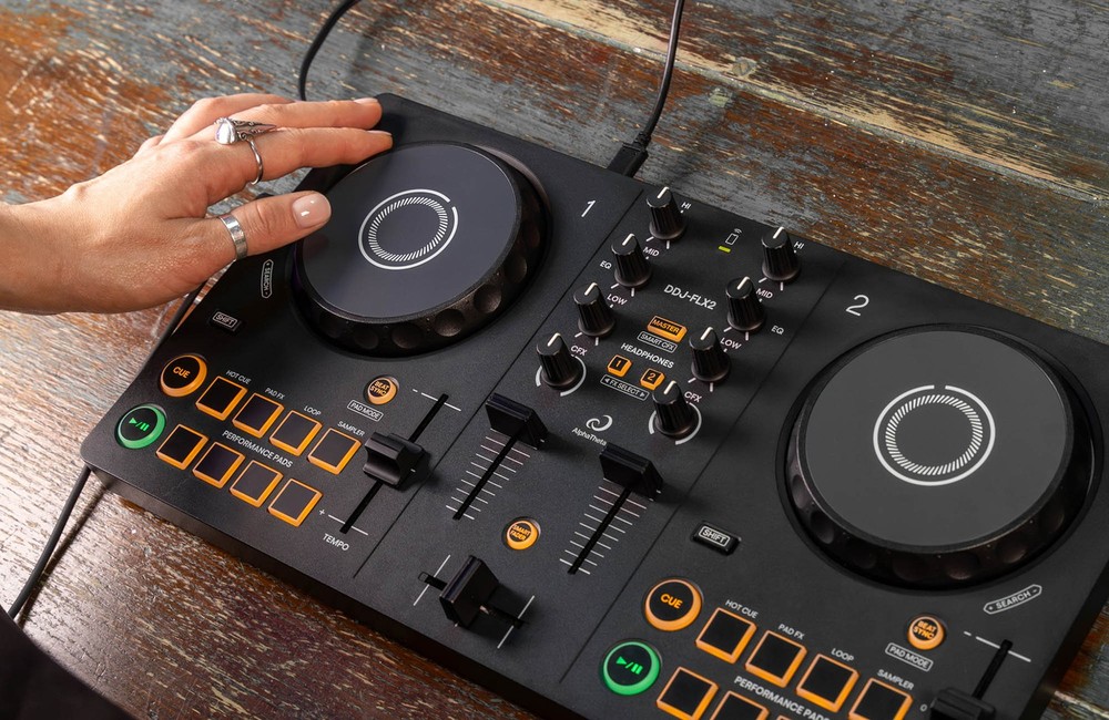 AlphaTheta DDJ-FLX2 Compact 2-Channel DJ Controller