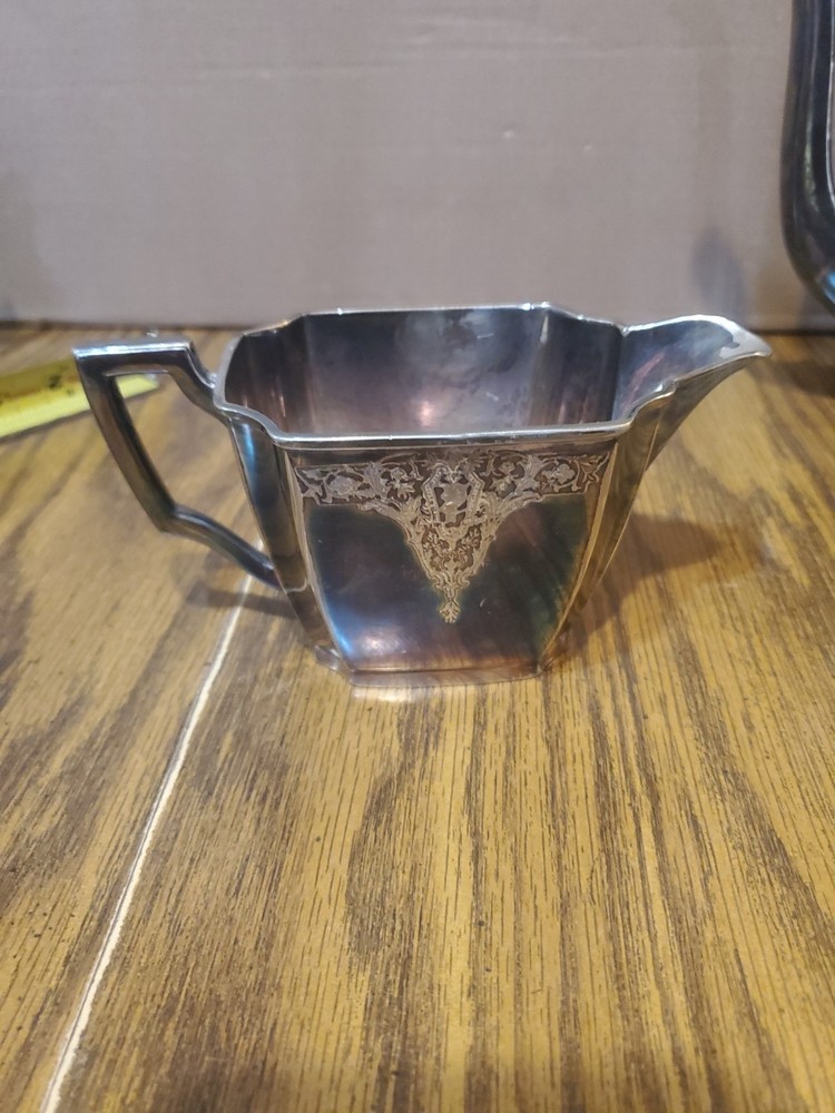 1847 Rogers Bros Tea Set Three-Piece Silver Plate 'Ancestral' Pattern