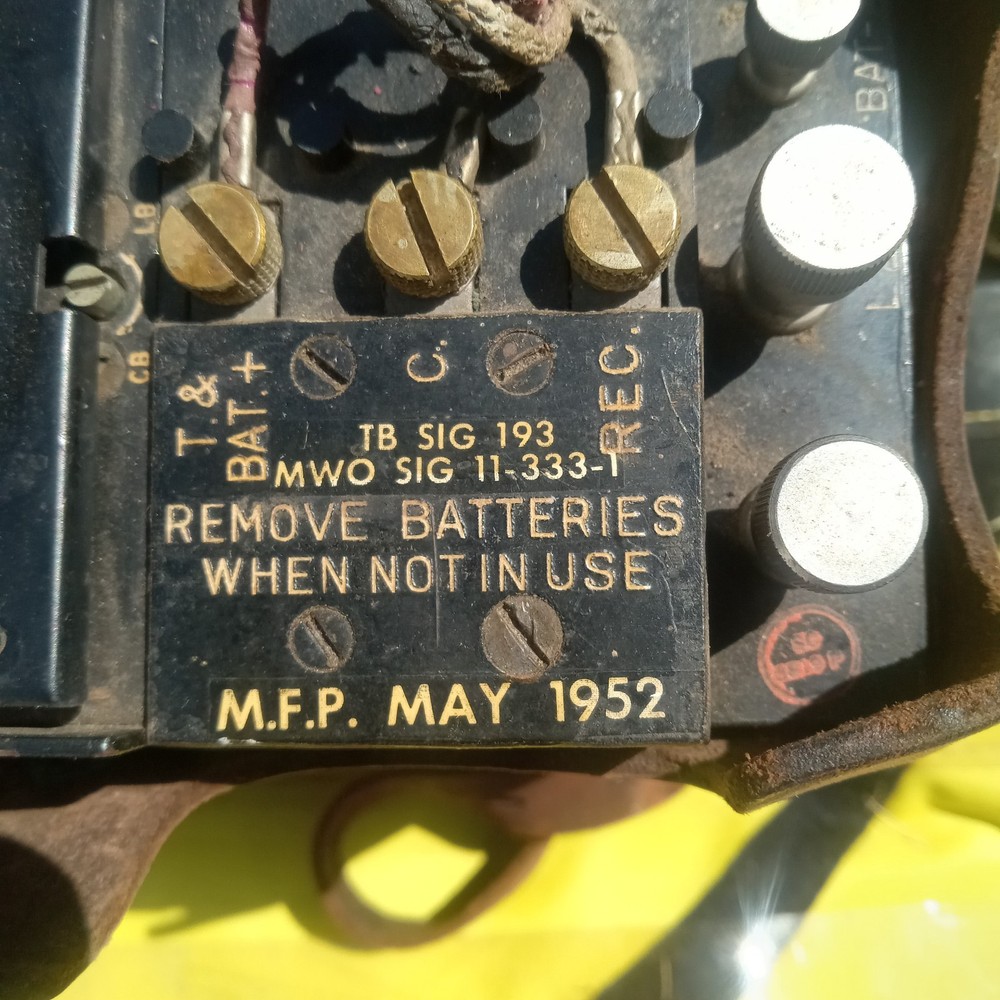 MILITARY RADIO.