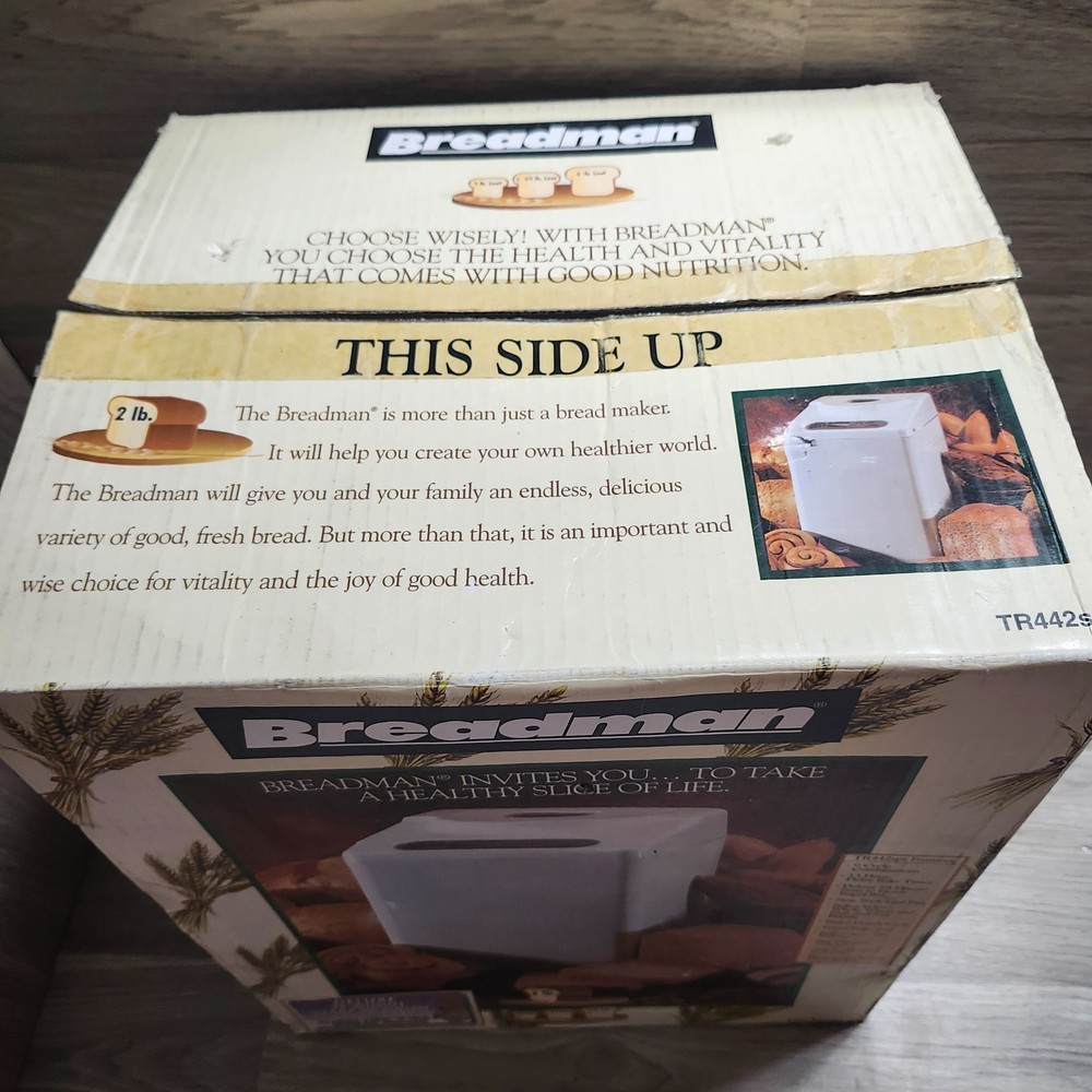 Breadman Bread Machine Automatic Bread Maker 8 Settings TR442SPR New Open Box