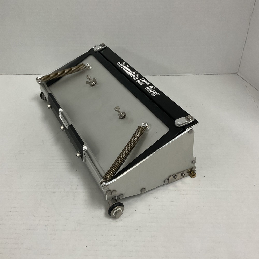 Columbia Flat Box 12"