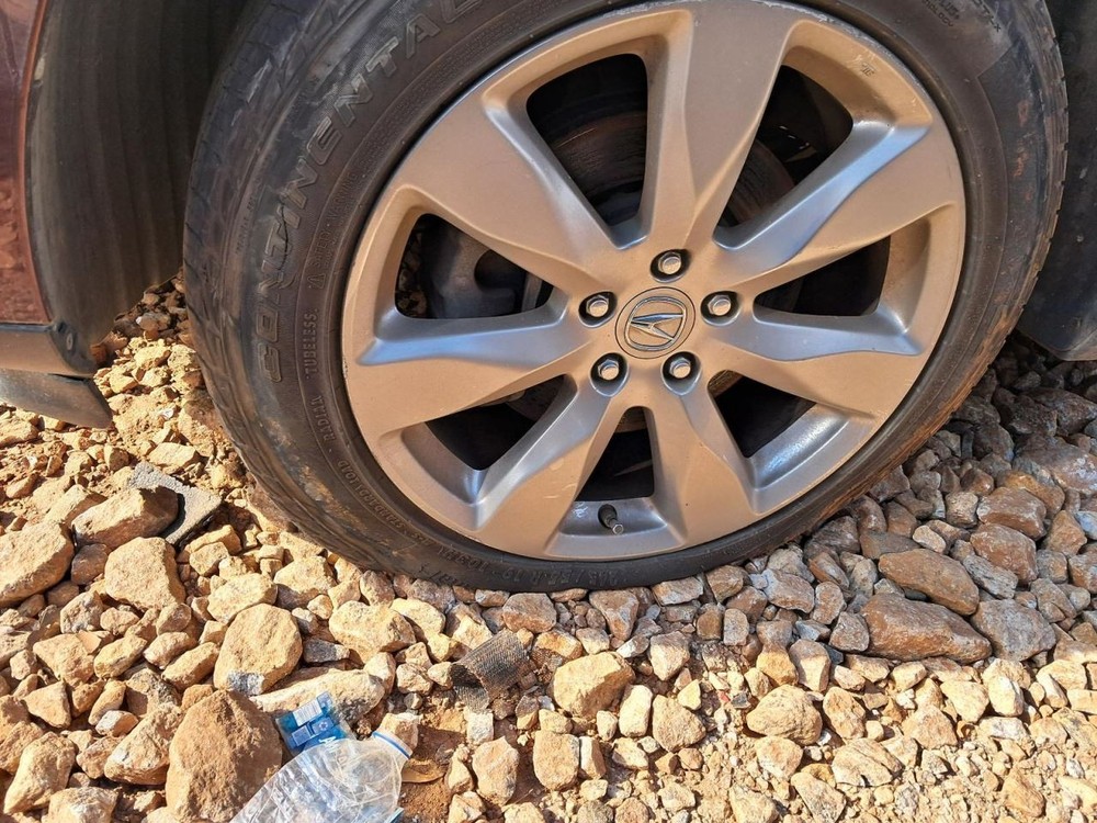 MDX 2014 Glove Box 4874888