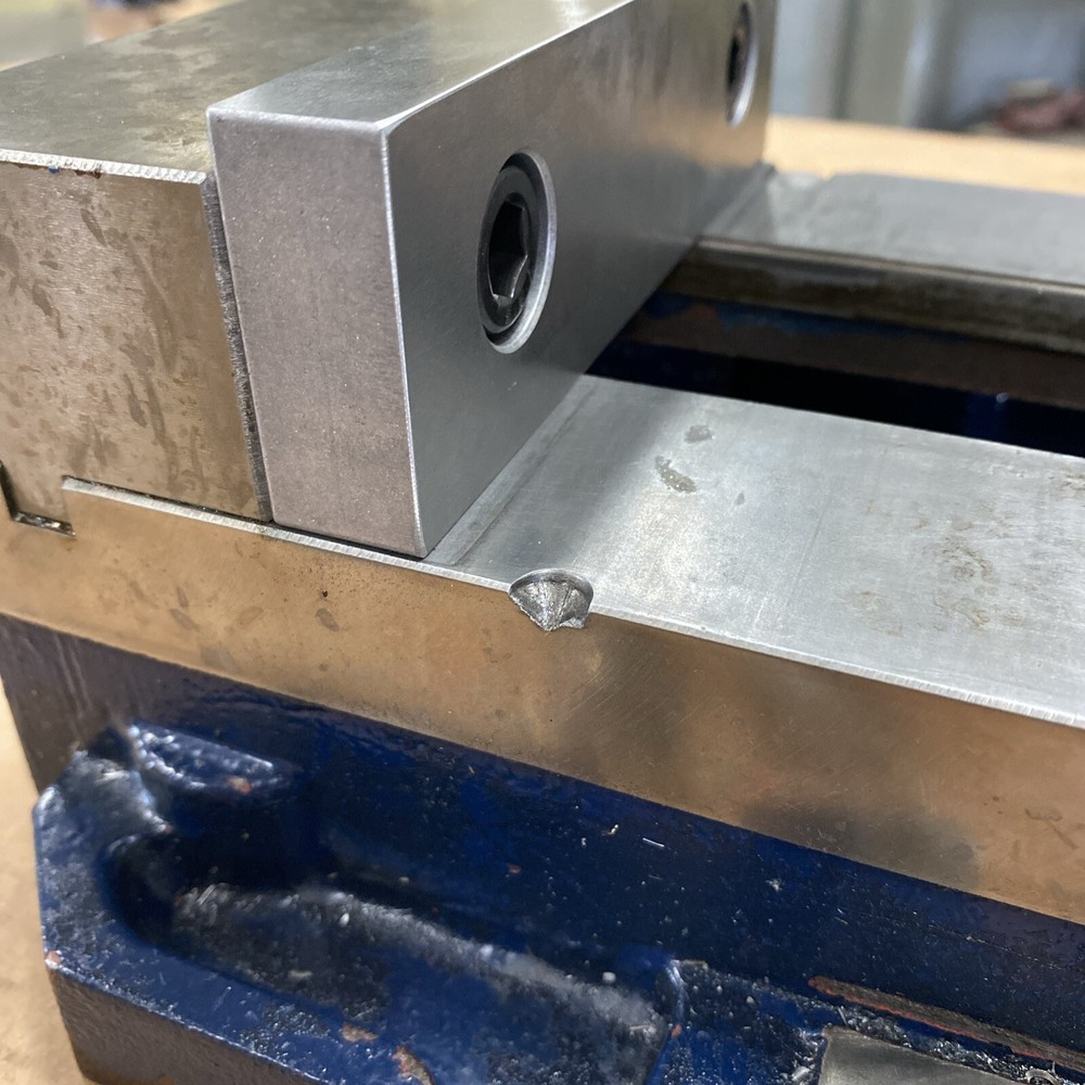 TE-CO PWS-6900 SINGLE STATION MILLING MACHINE VISE With HANDLE & NEW JAWS