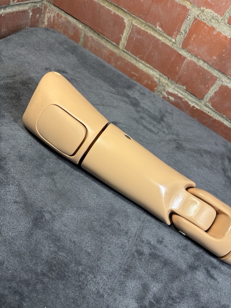 Life/form GERi/KERi Replacement Left Arm, Missing Shoulder Connector