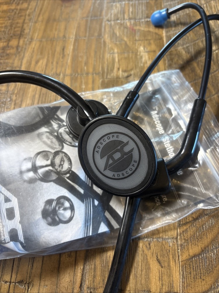 adscope stethoscope 615 with Extra Ear Tips And Snap On Clock (needs A Battery)