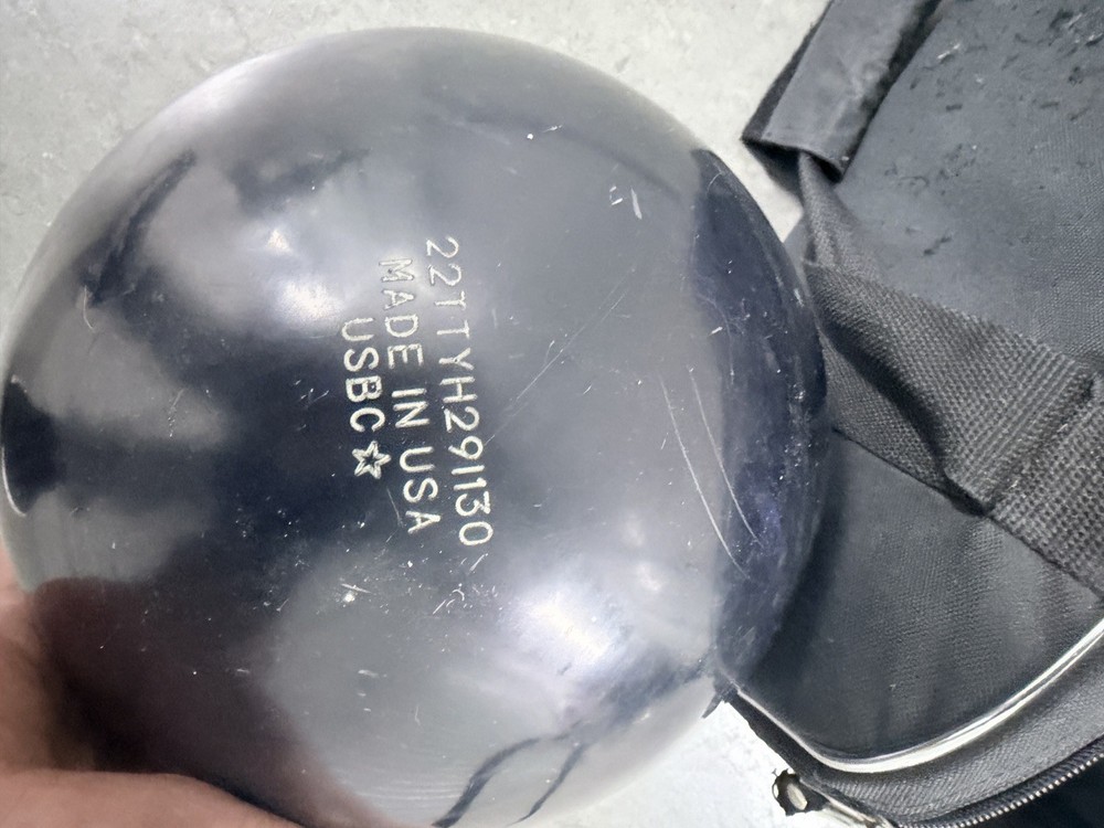 Ten-Pin Bowling Balls w/ Bag